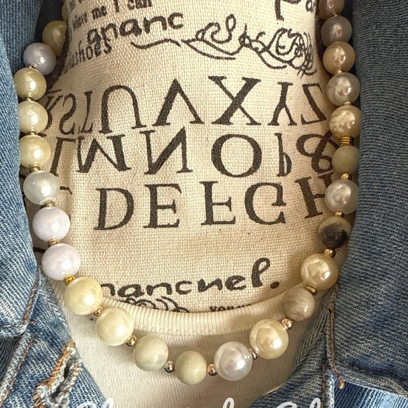 Elegant Beaded NEW pearls and amazonite Necklace in Cream  and Gold - Picture 1 of 3